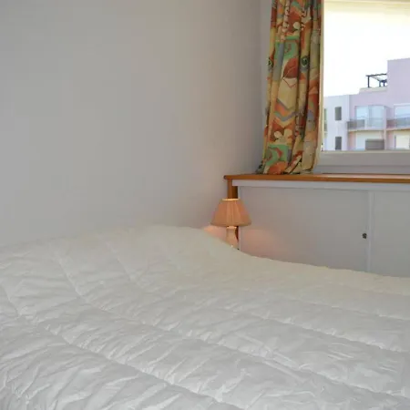 Moderne 6 Pers Avec Terrasse, Parking Et Piscine A Saint-cyprien - Fr-1-225d-129 Apartment *